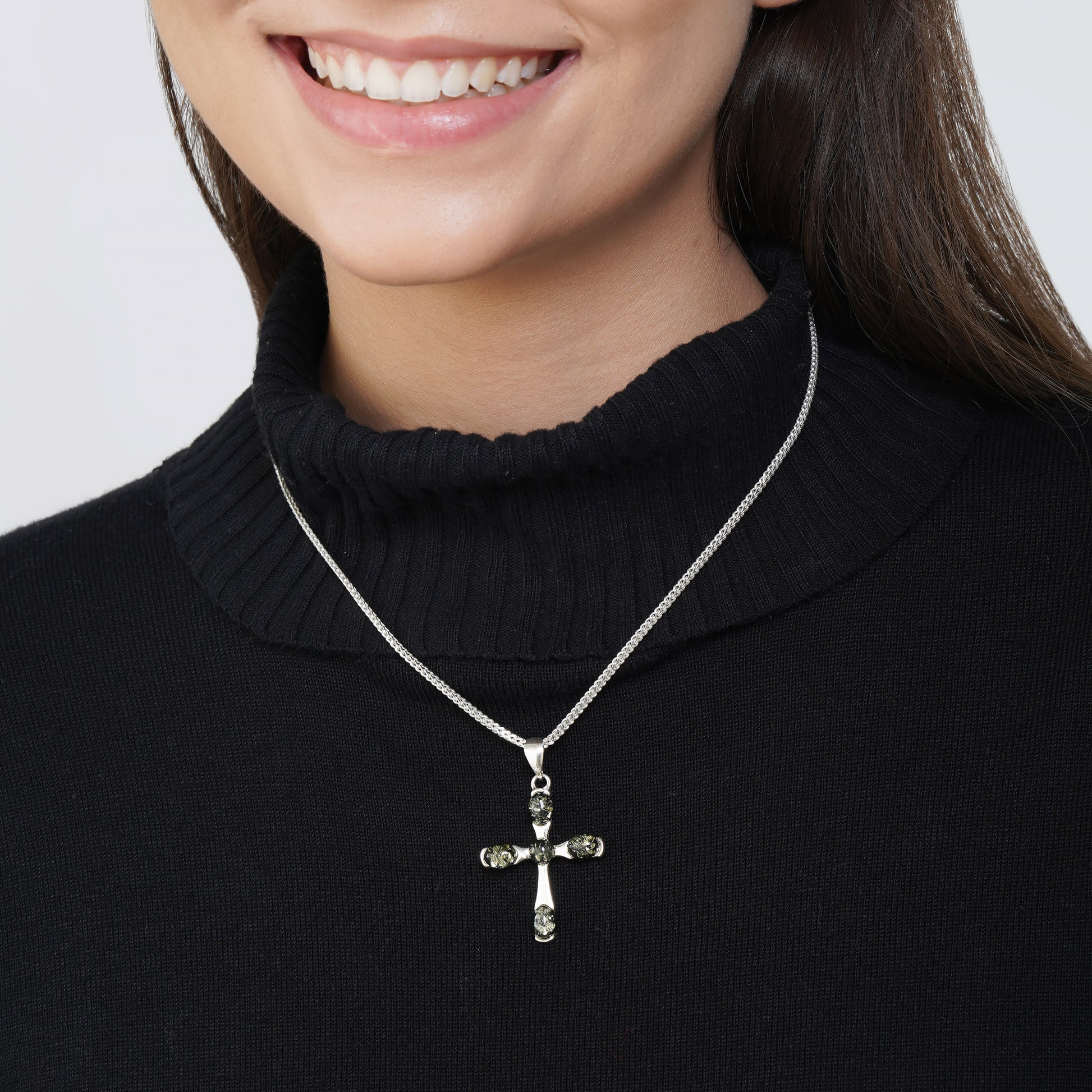 Cross Pendant in Sterling Silver